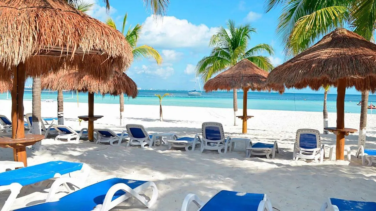 Cancun Beachfront Condo Mexiko