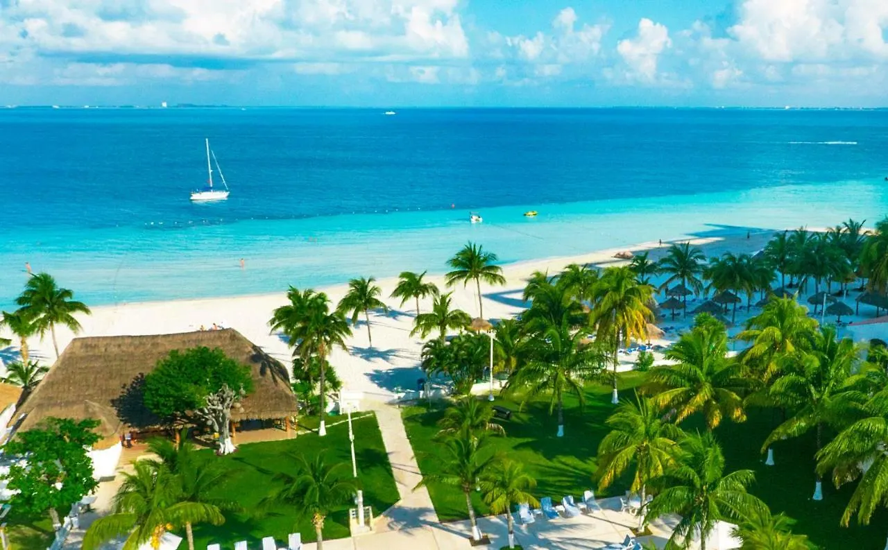Cancun Beachfront Condo Apartment