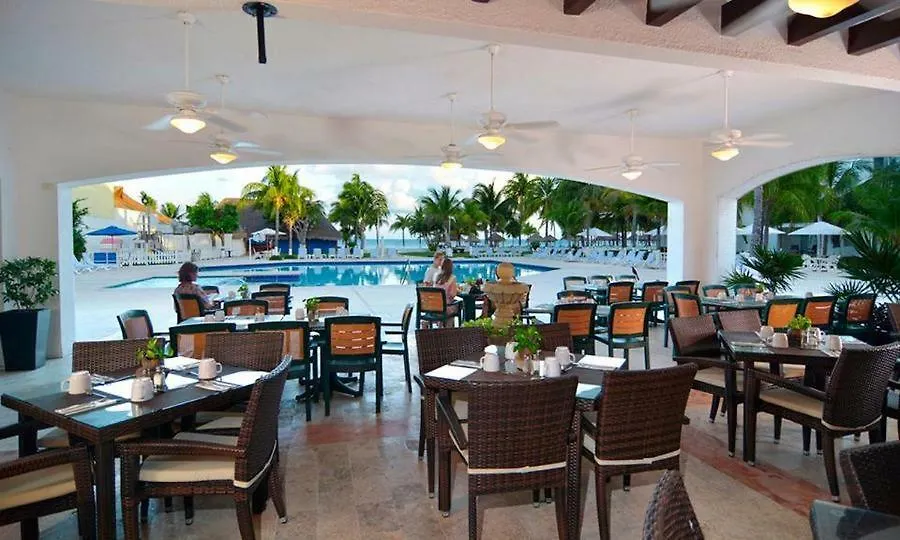Cancun Beachfront Condo 0*,  Mexico